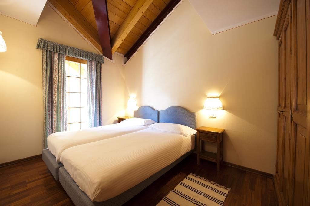 Holidays Dolomiti Apartment Resort 카리솔로 객실 사진